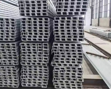 OEM-boren gegalvaniseerde C-sectie met warm gedompelde gegalvaniseerde lengte 900 mm-18000 mm