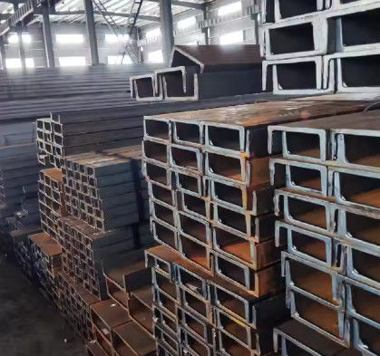 Precieze gegalvaniseerd staal met C-profiel, uitstekend draagvermogen, toepasbaar op de bouw van magazijnen