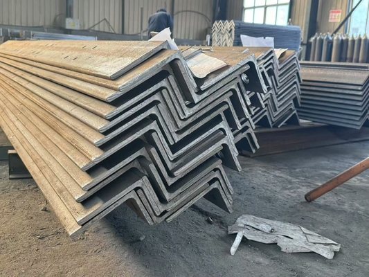 Warmgewalst gegalvaniseerd stalen hoek lintel voor civiele gebouw deur frame aanpasbaar ontwerp
